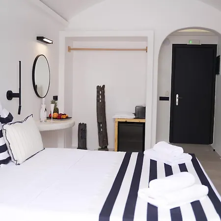 King's Otel Kamári