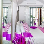King's Hotel Kamári