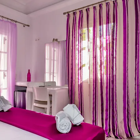 Hotel King's 2*
