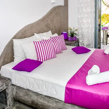 킹스 스위트 호텔 Kamári