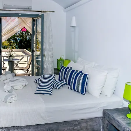 킹스 스위트 호텔 Kamári