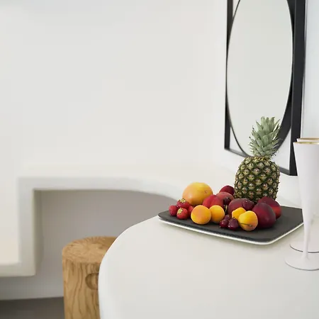 킹스 스위트 3* Kamári