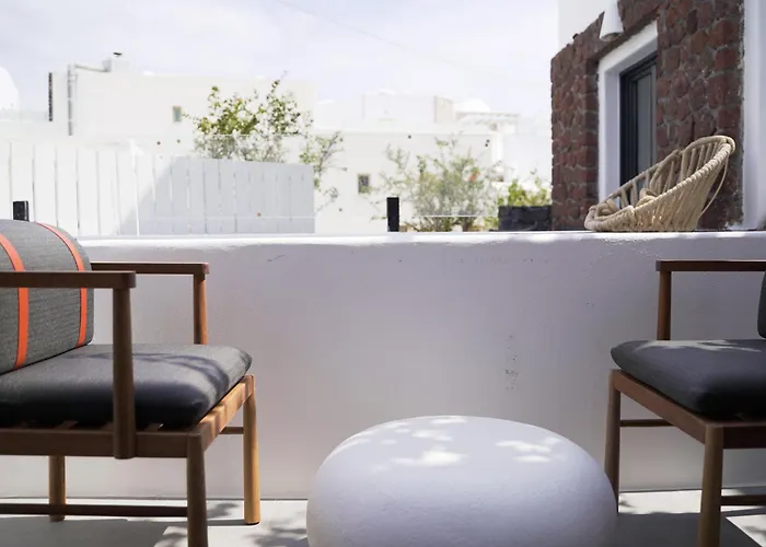 King's 3* Kamari (Santorini)