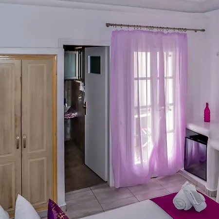 国王套房酒店 Kamári