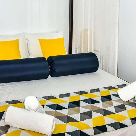 国王套房酒店 Kamári