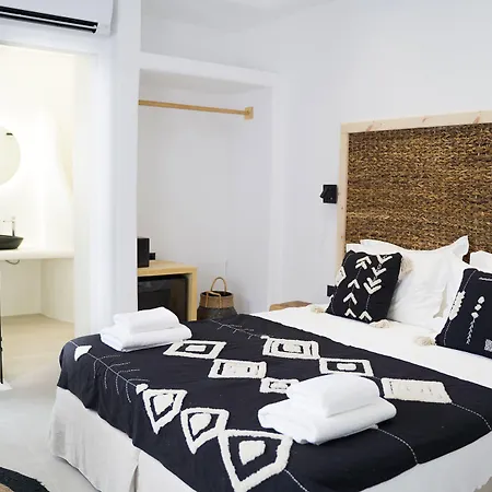 国王套房酒店 3* Kamári