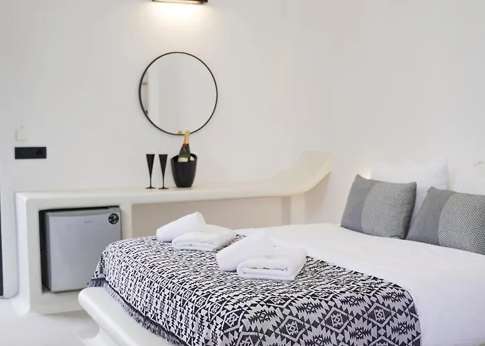 King's 3* Kamari (Santorini)